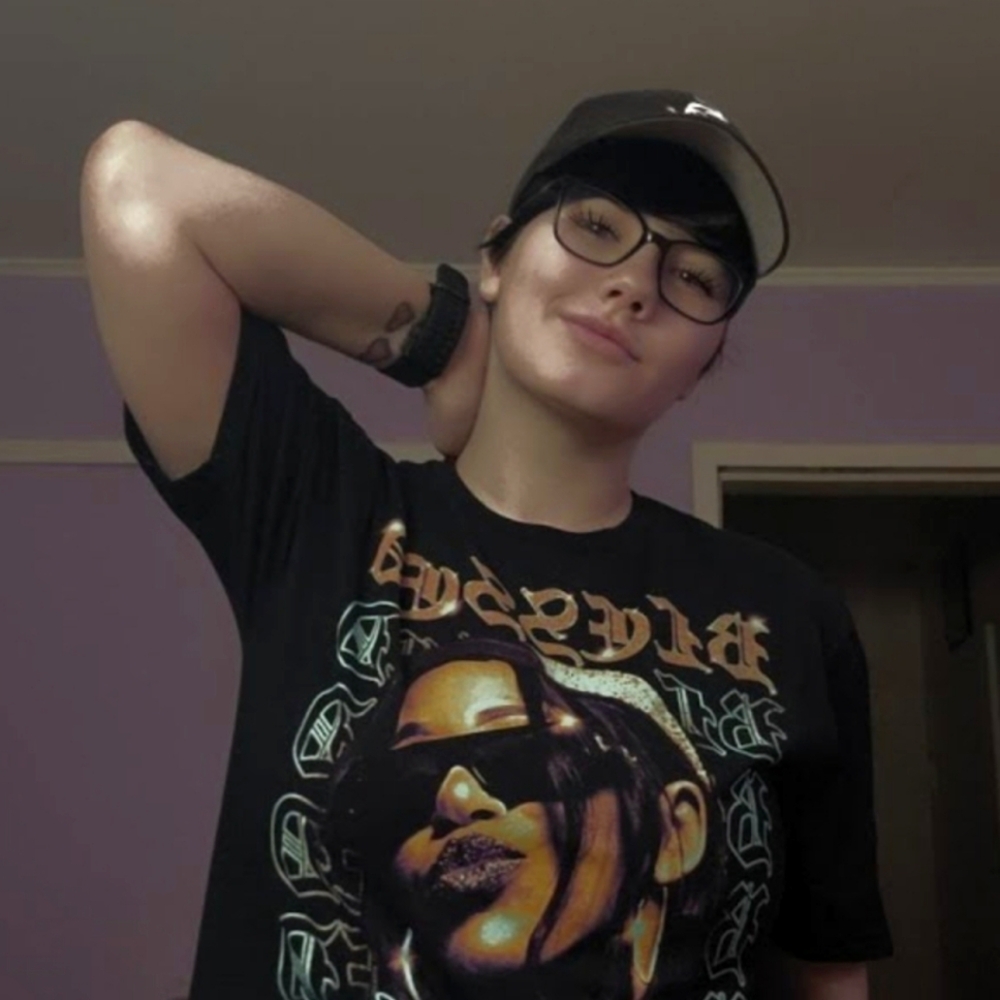 Meet your Posher, Nicole